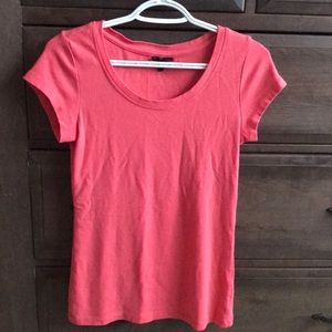 Pink short sleeve shirt